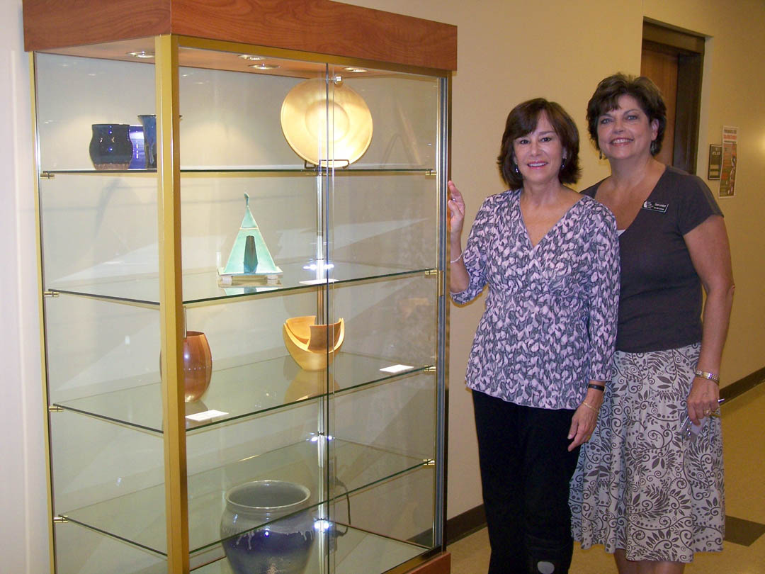 CCCC - Siler City display case honors former businessman