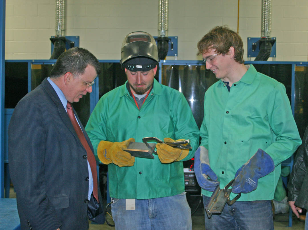 Golden LEAF Foundation impressed by CCCC Industry Training Center