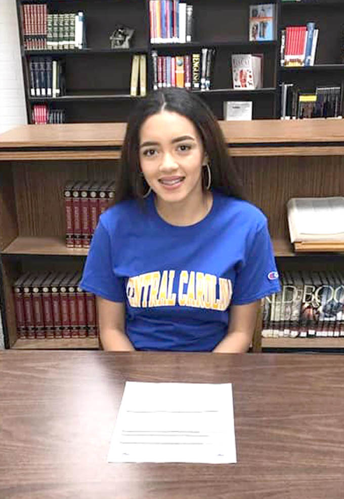 CCCC cross country signs Yocelyn Rivera