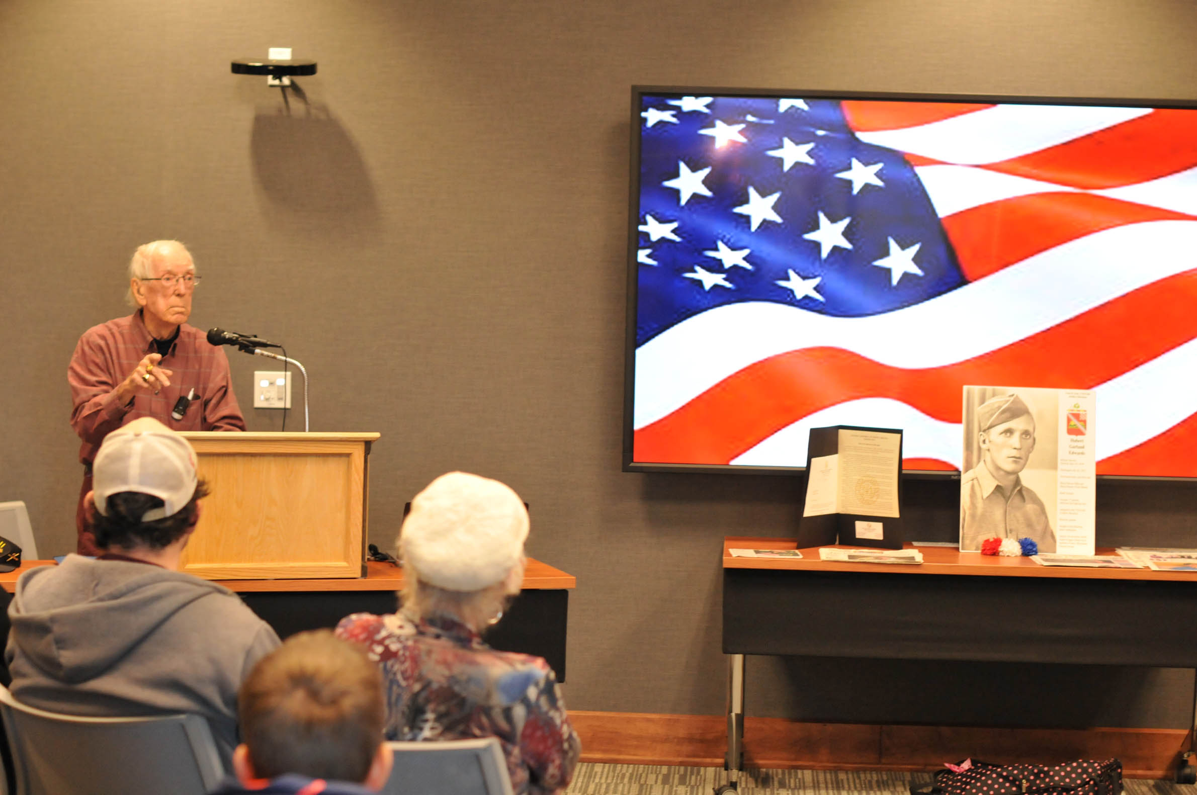 Hubert G. Edwards speaks of his WWII experiences at CCCC program