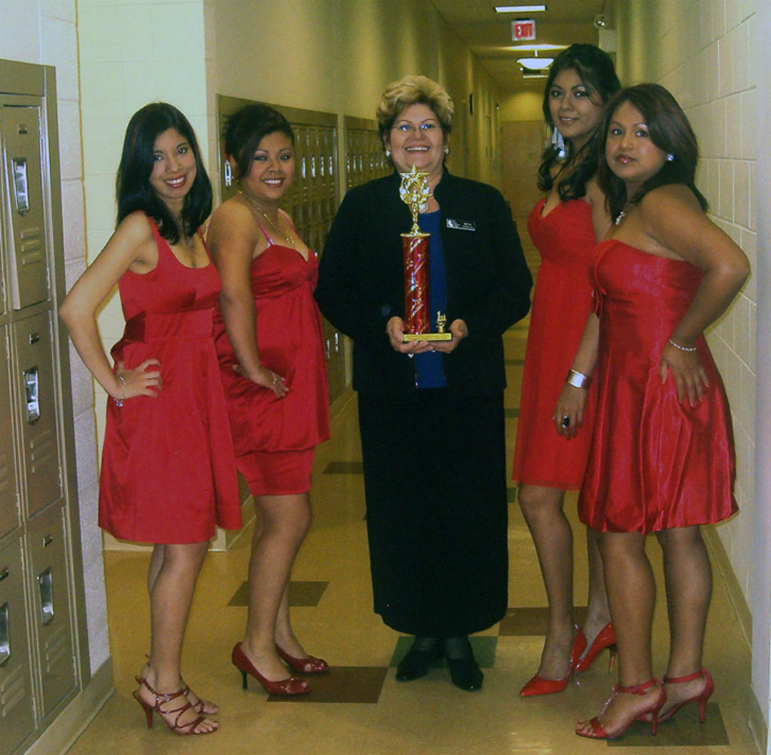 Read the full story, CCCC Cosmetology in Spanish students win first at state 