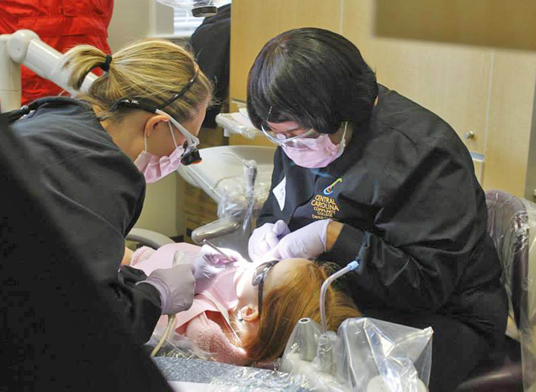 CCCC dental students learn and serve