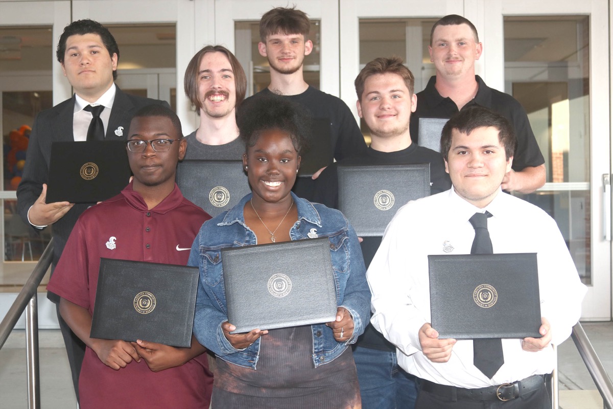 Read the full story, Caterpillar Youth Apprenticeship program celebrates graduates, inductees