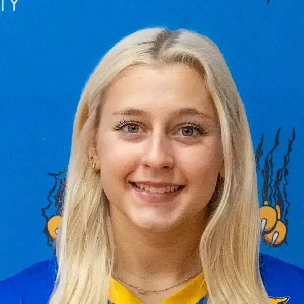 Janelle Manzo